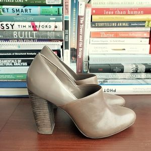 KATE SPADE • leather heels